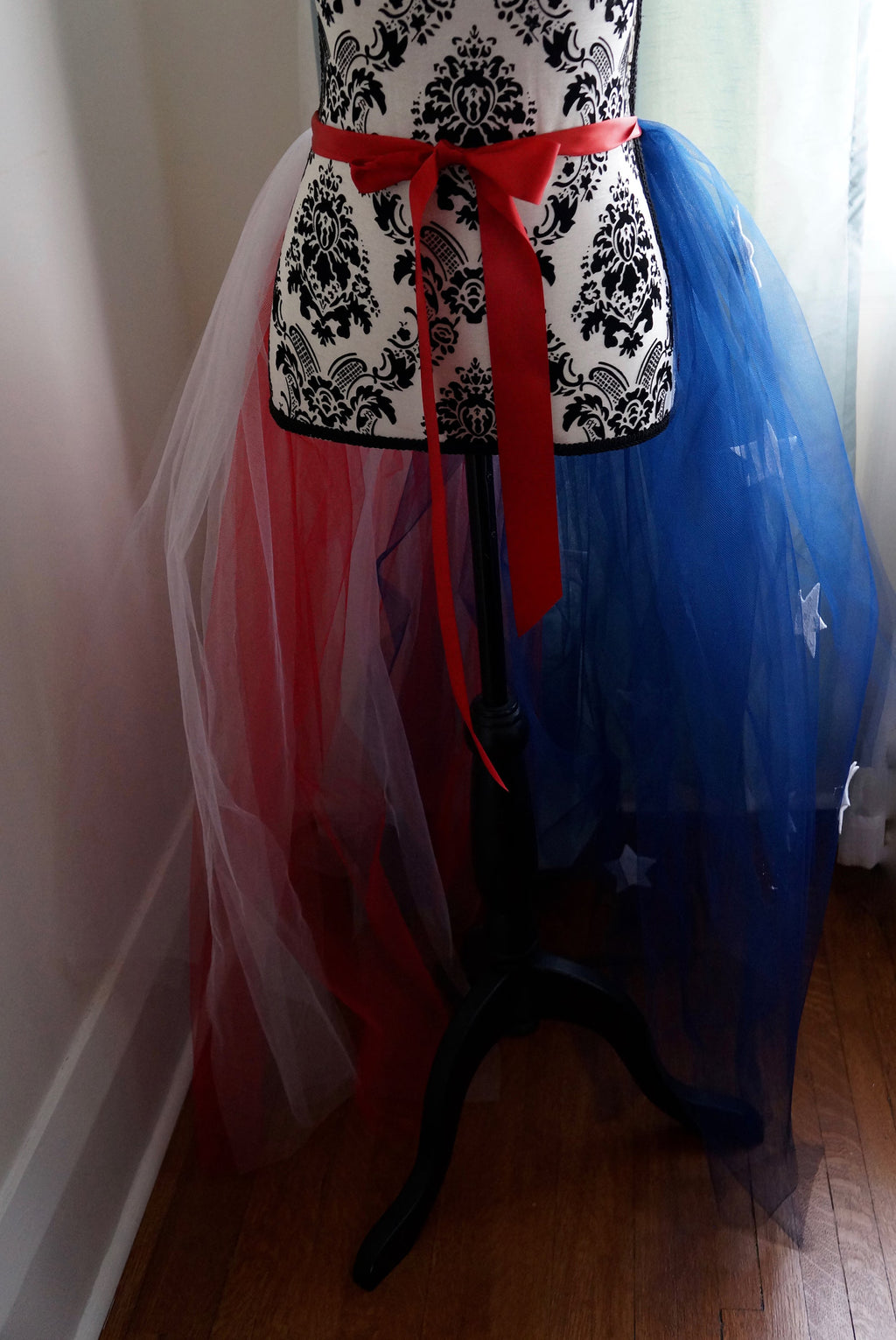 USA Tulle Overskirt & Train with Felt Stars – Adult