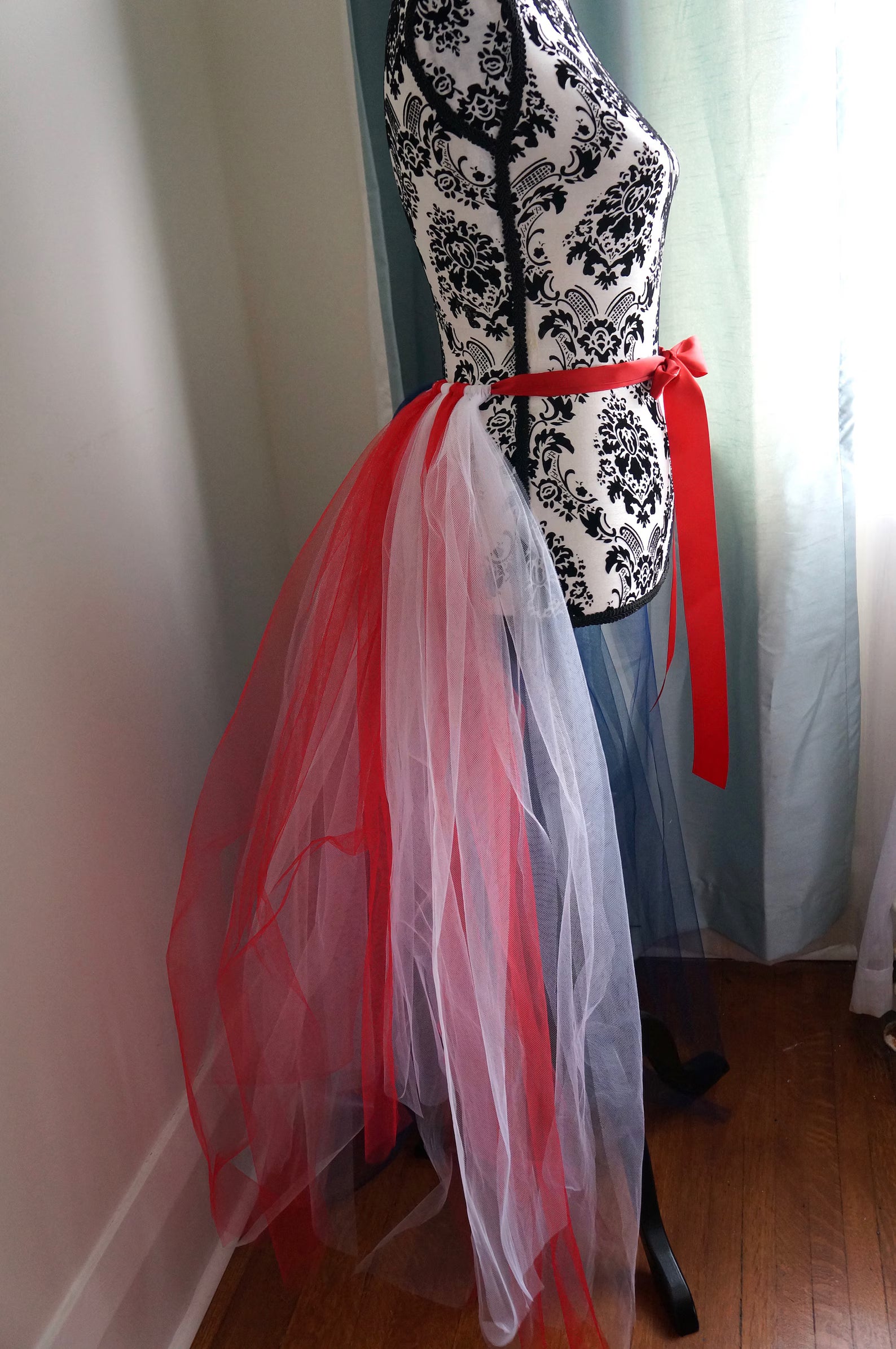 USA Tulle Overskirt & Train with Felt Stars – Adult